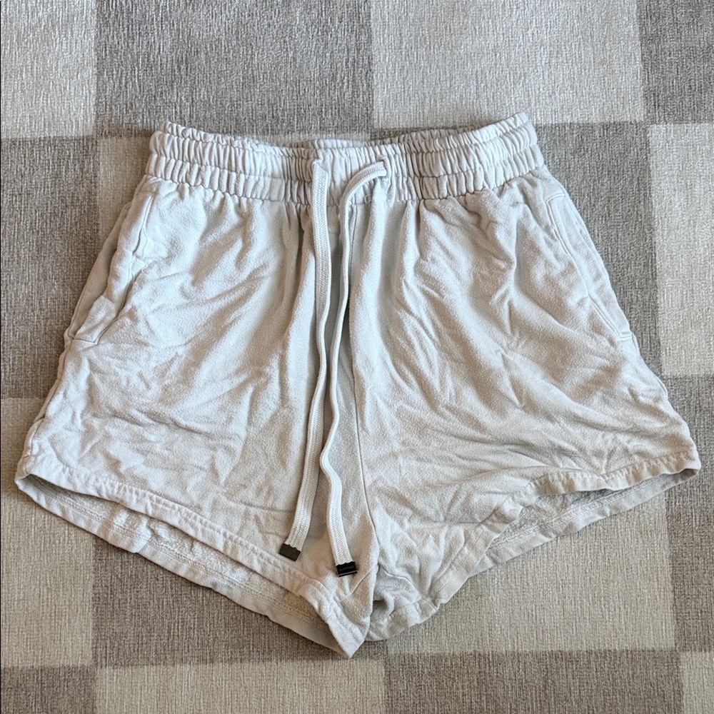 Talentless Cream Shorts